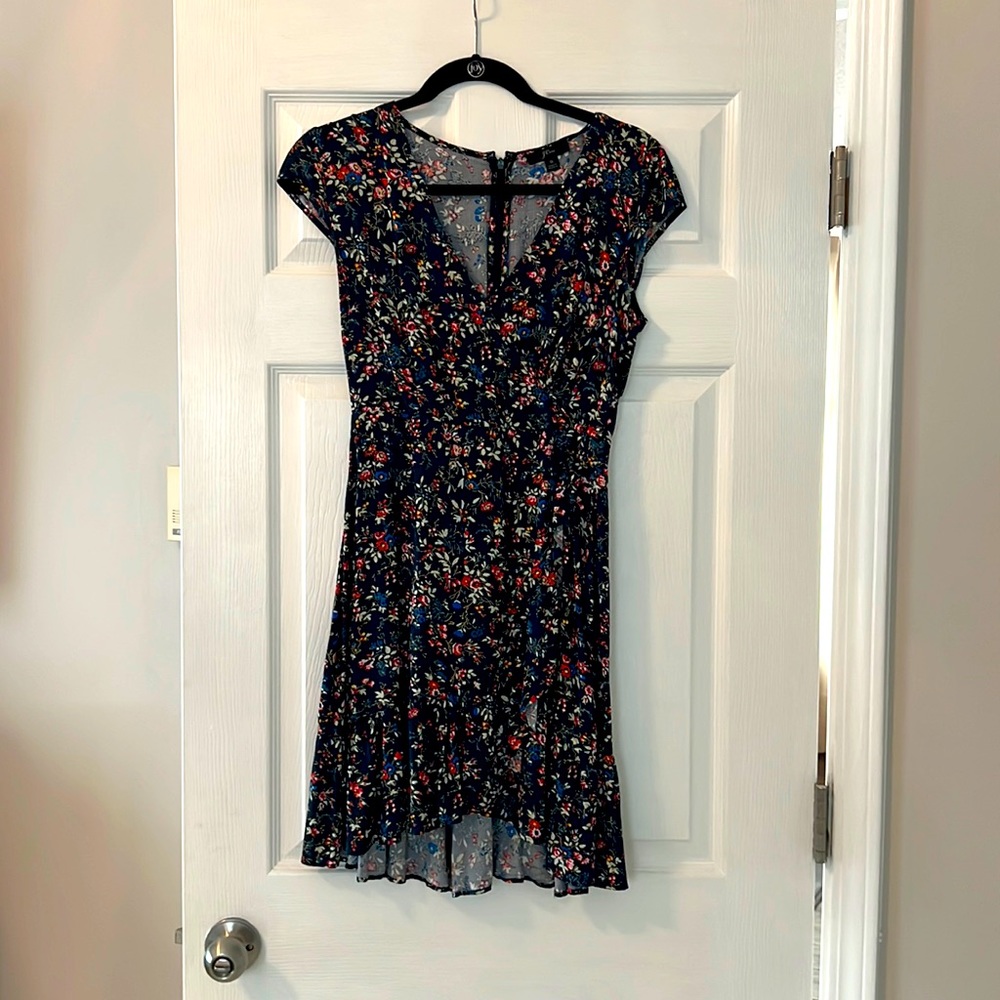 J-crew floral print dress, in great condition!